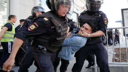 Москва полицияси ноқонуний митинглар ўтказилиши тўғрисида огоҳлантирди