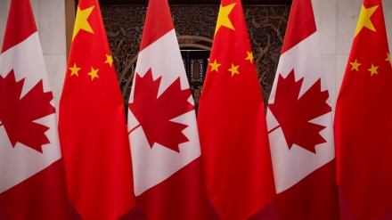 カナダ政府が、香港からの自国外交官の出国を禁じる