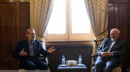 Larijani: Zarif Simbol Kerja Keras Diplomasi Iran