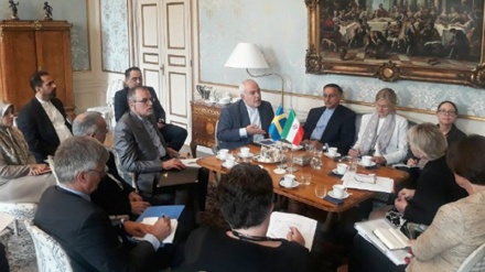 İran dışişleri bakanı İsveç'te temaslarını sürdürüyor 