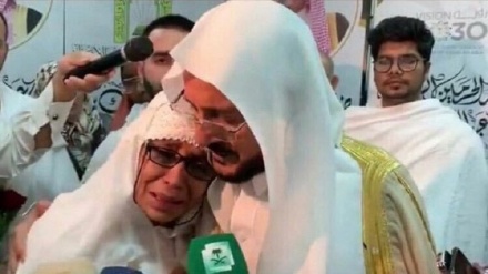 اقدام جنجالی وزیر امور اسلامی عربستان در مکه+ویدیویی