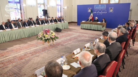 Zarif Disanksi AS, Rouhani segera Menemuinya