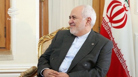 Zarif: ABD, Fars Körfezi'ni istikrarsızlaştıramaz