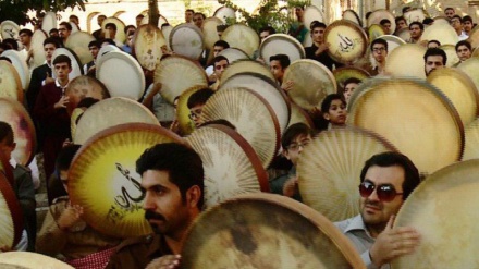 اجتماع دف‌نوازان جهان در سنندج