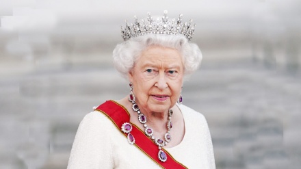 Queen erkennt die Inkompetenz britischer Politiker an