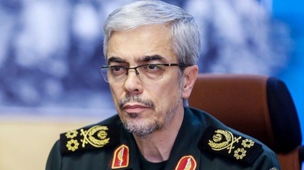 巴盖里少将：伊朗将在革命的第二步措施中成为不可战胜的力量