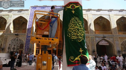 Zbukurimi i xhamisë dhe mauzoleut të Imam Aliut (a.s.) në prag të festës së Ghadiri Khum