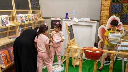 Pameran Alat Tulis Iran (2)