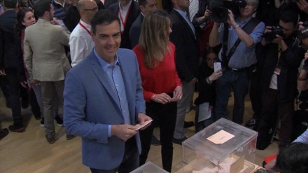 Sánchez guarda silencio sobre futuro político de España
