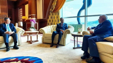 Menlu Iran Bertemu PM Malaysia