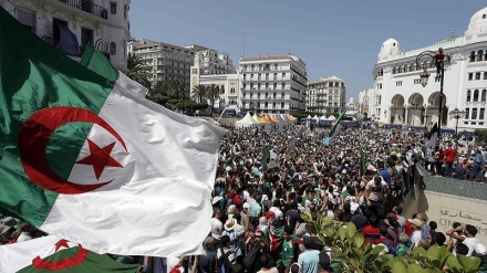 Algeria: nuova protesta degli studenti