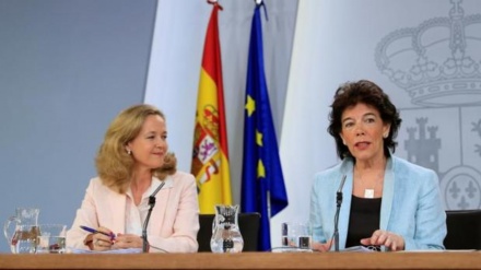 Gobierno apela ahora a la economía para presionar a Casado y Rivera