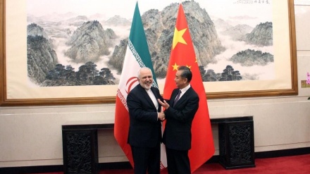 L'Iran e la Cina rafforzano i legami di fronte all'unilateralismo statunitense