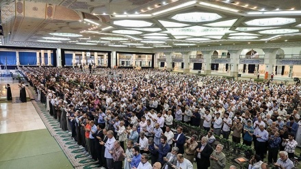 Shalat Idul Adha di Mushalla Tehran