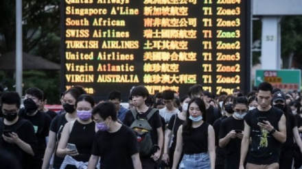 Hong Kong: manifestanti ritornano in presidio allʼaeroporto