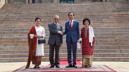 Mengikuti Agenda Kunjungan Presiden Joko Widodo ke Malaysia