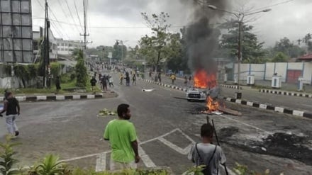 Indonesia: maxi evasione, 250 in fuga