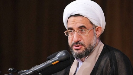 آیت‌الله اراکی: مسلمانان تنها با وحدت می‌توانند موجودیت خود را حفظ کنند