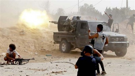 East Libyan forces carry out airstrikes on central Sirte city