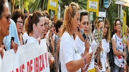 Unas 2.000 'kellys' secundan la primera huelga en Ibiza