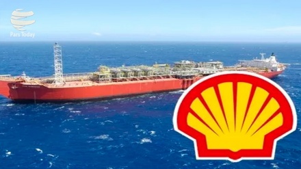 Shell petrol tankerleri, Fars Körfezi'nde artık İngiliz bandralını kullanmıyor
