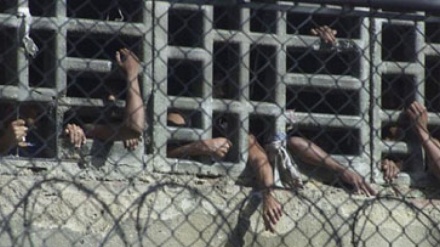 Filistinli esirler açlık grevine gidiyor ve koronavirüsün yayılmasına karşı uyarıyorlar