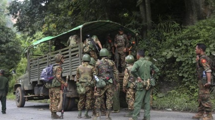 Birmania: ribelli uccidono 15 militari