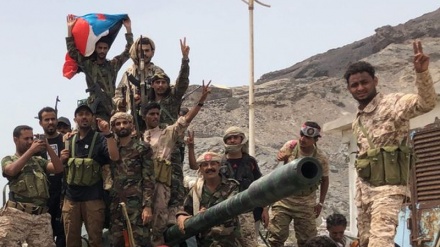 Saudi Serang Markas Pasukan Dukungan Emirat di Aden