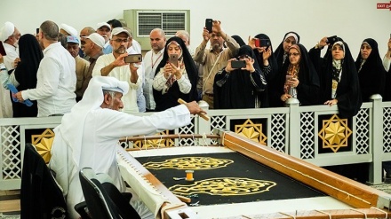 Pabrik Pembuatan Kiswah (1)