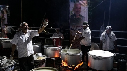 Warga Ahvaz Siapkan 14.000 Porsi Makan di Idul Ghadir