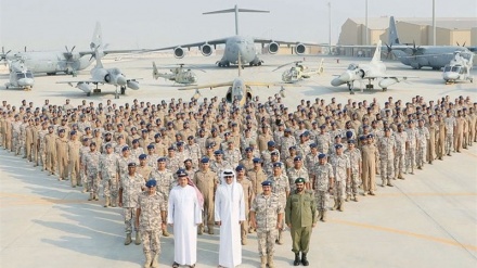 米メディア、「米軍がカタールの基地を撤収」