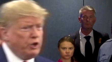 Wajah Kesal Aktivis Lingkungan kepada Trump