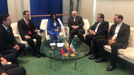 Zarif insiste en enfrentar acosos crueles de EEUU+Video