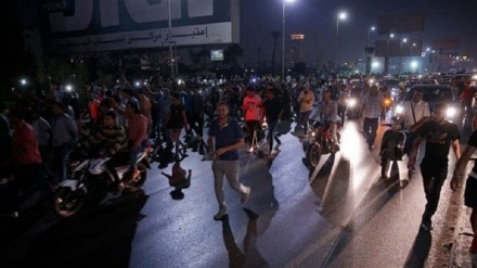 Egyptian police, anti-Sisi protesters clash for second night in Suez