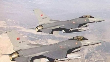 Avionët luftarakë sulmojnë disa rajone në veri të Irakut