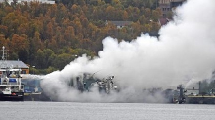 Norvegia: nave da pesca russa in fiamme
