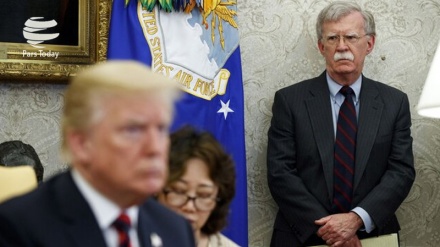 Trump’ın Bolton’u eleştirmesi ve İran ile anlaşma isteği