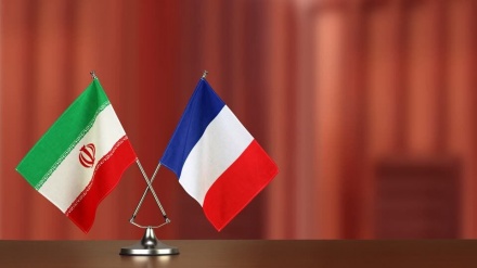 イラン大統領府、「イランの経済・政治使節団がフランスを訪問」
