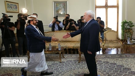 Yemen'in Yeni Büyükelçisi, güven mektubunu İran Dışişleri Bakanı'na sundu