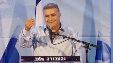 עמיר פרץ לא ישב בממשלה בראשות נתניהו