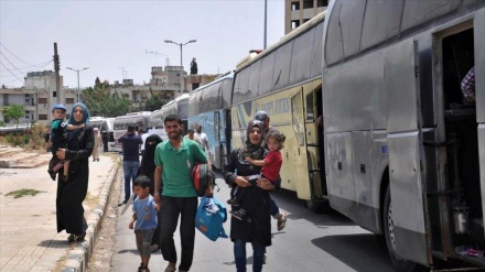 Miles de refugiados sirios vuelven a sus hogares en Hama e Idlib