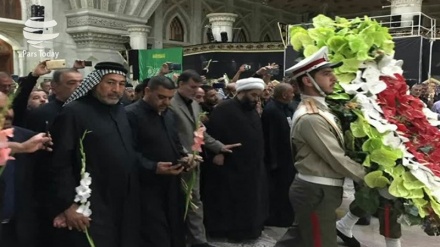 ادای احترام موکب‌داران عراقی به مقام شامخ امام خمینی (ره)