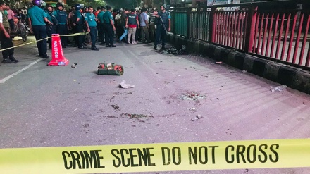 ঢাকায় বোমা বিস্ফোরণে ২ পুলিশ সদস্য আহত: দায় স্বীকার করেছে আইএস   