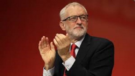 Brexit: Labour, passa la linea Corbyn