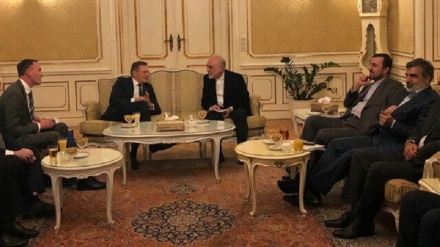 ראש הסוכנות האיראנית לאנרגיה אטומית נפגש עם יו