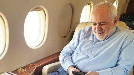 イラン外相が、オマーンを訪問