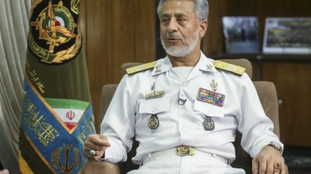 イラン軍副総司令官、「新たな３種類の潜水艦を製造中」