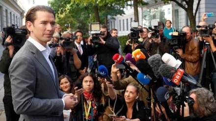 הקנצלר לשעבר של אוסטריה סבסטיאן קורץ ניצח בבחירות