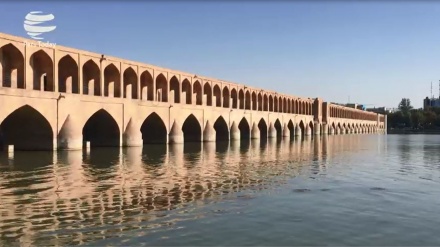 Si-o-se Pol, Jembatan Bersejarah di Iran