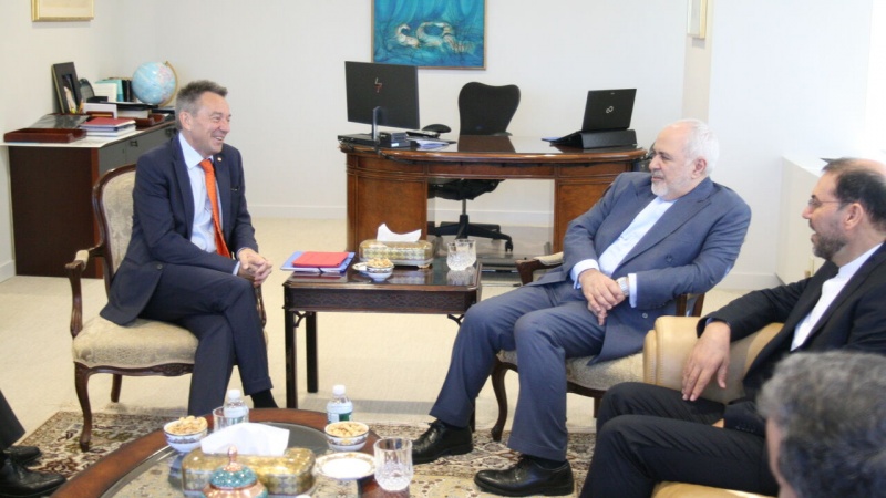 دیدار رئیس صلیب سرخ جهانی با وزیر امور خارجه ایران